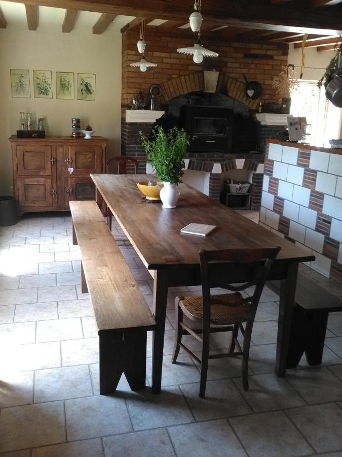 Chambre D'Hotes Des P'Tits Bonheurs Dosches ภายนอก รูปภาพ
